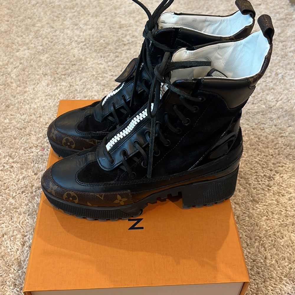 Louis Vuitton lace up Boots